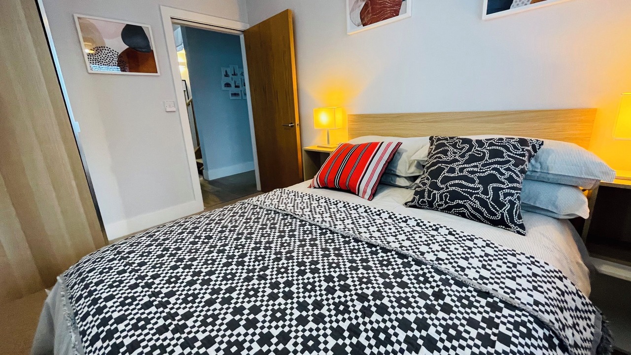 Photo of Bedroom in Cleveland