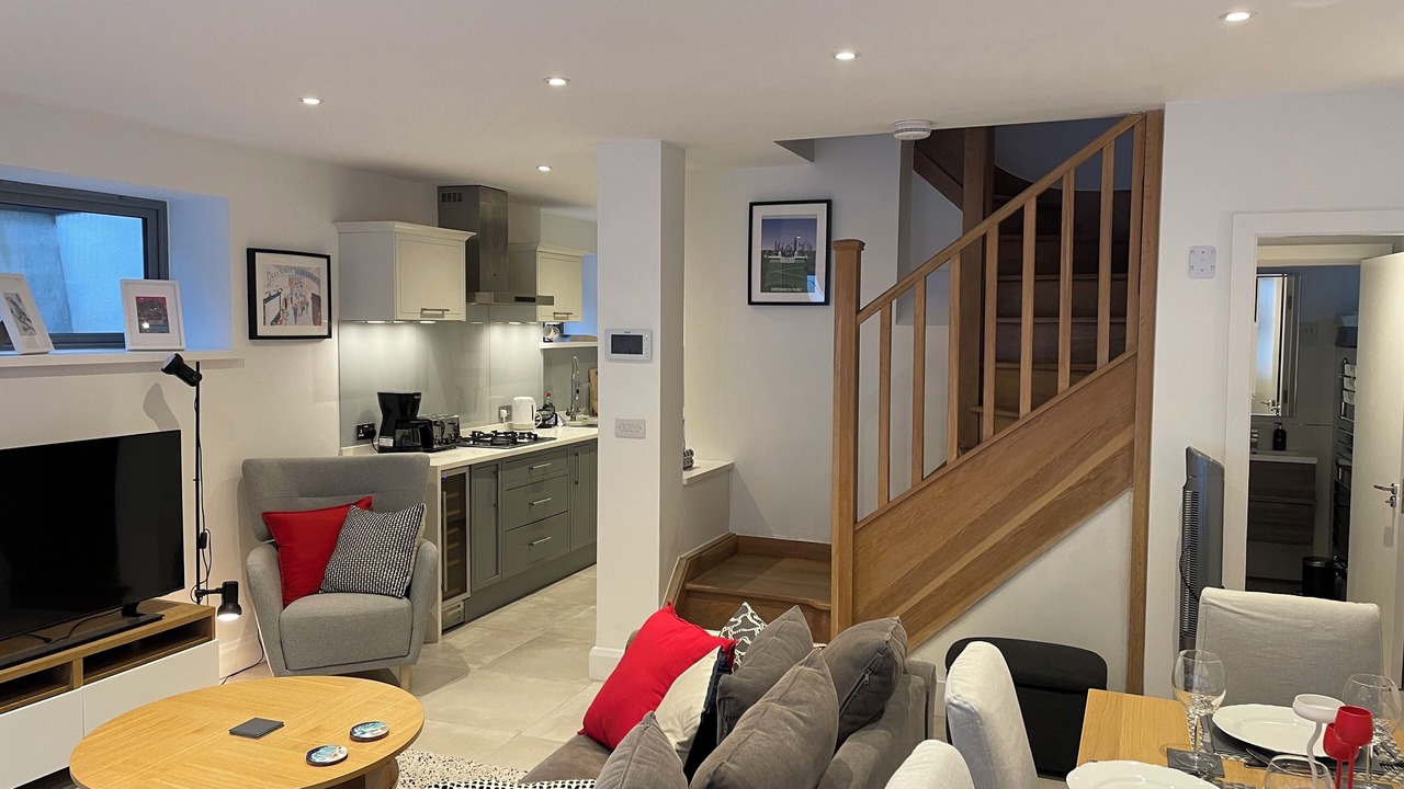 Photo of Livingroom in Cleveland