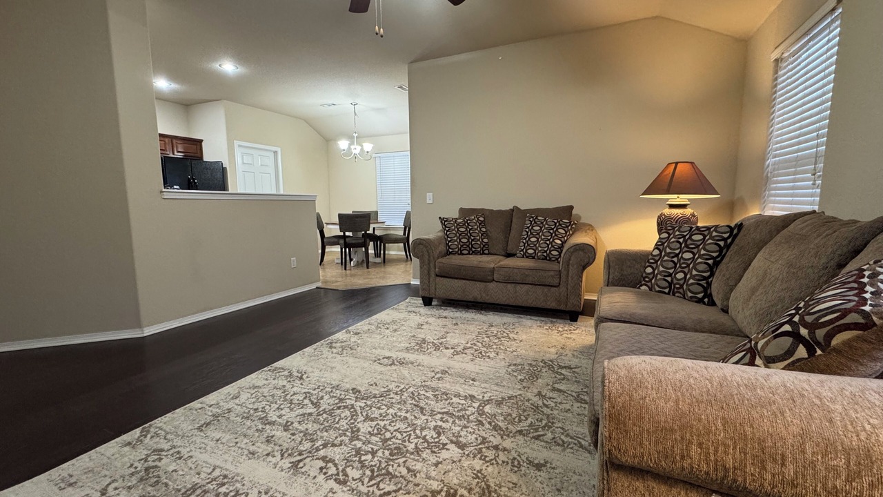 Photo of Livingroom in Rogers