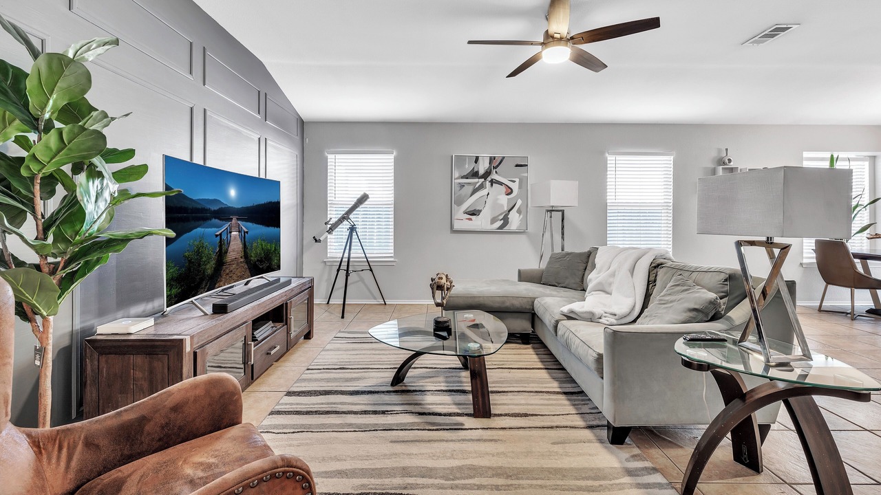 Photo of Livingroom in West San Antonio