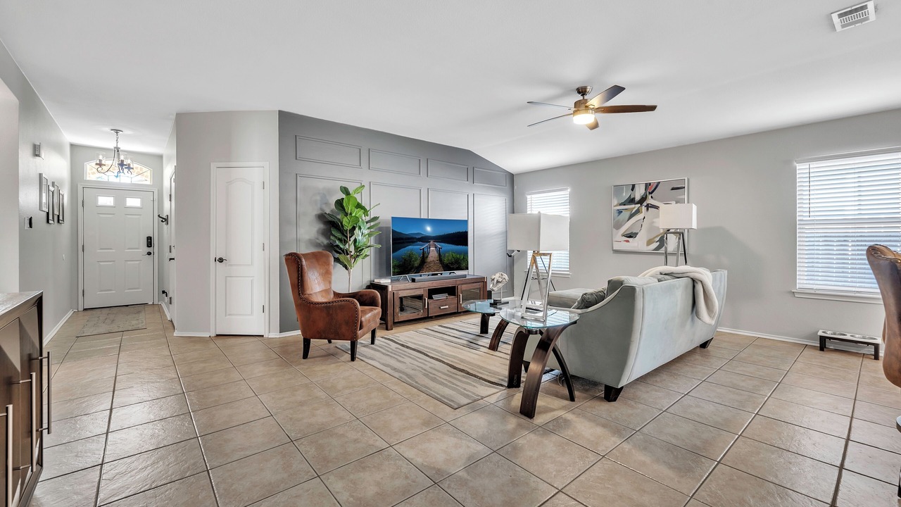 Photo of Livingroom in West San Antonio