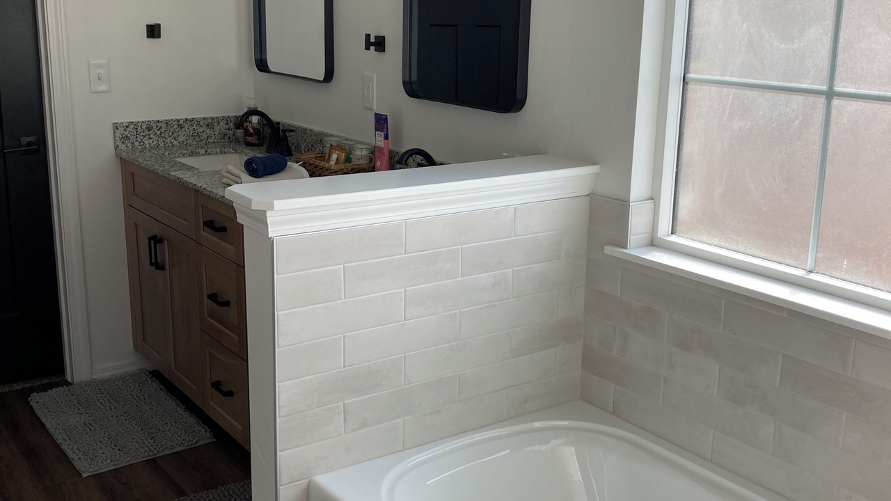 Photo of Bathroom in Canyon