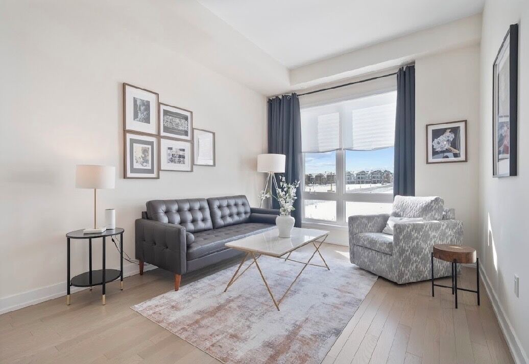 Photo of Livingroom in Oakville