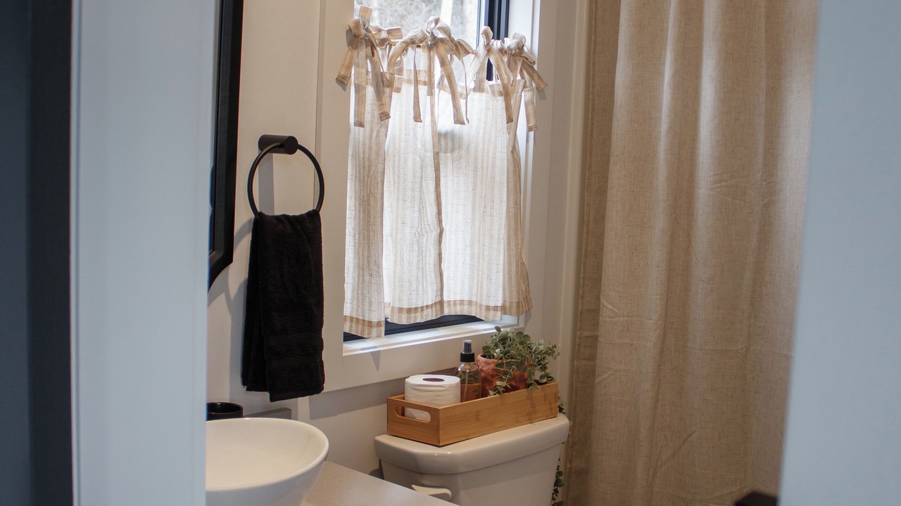 Photo of Bathroom in Ste Genevieve