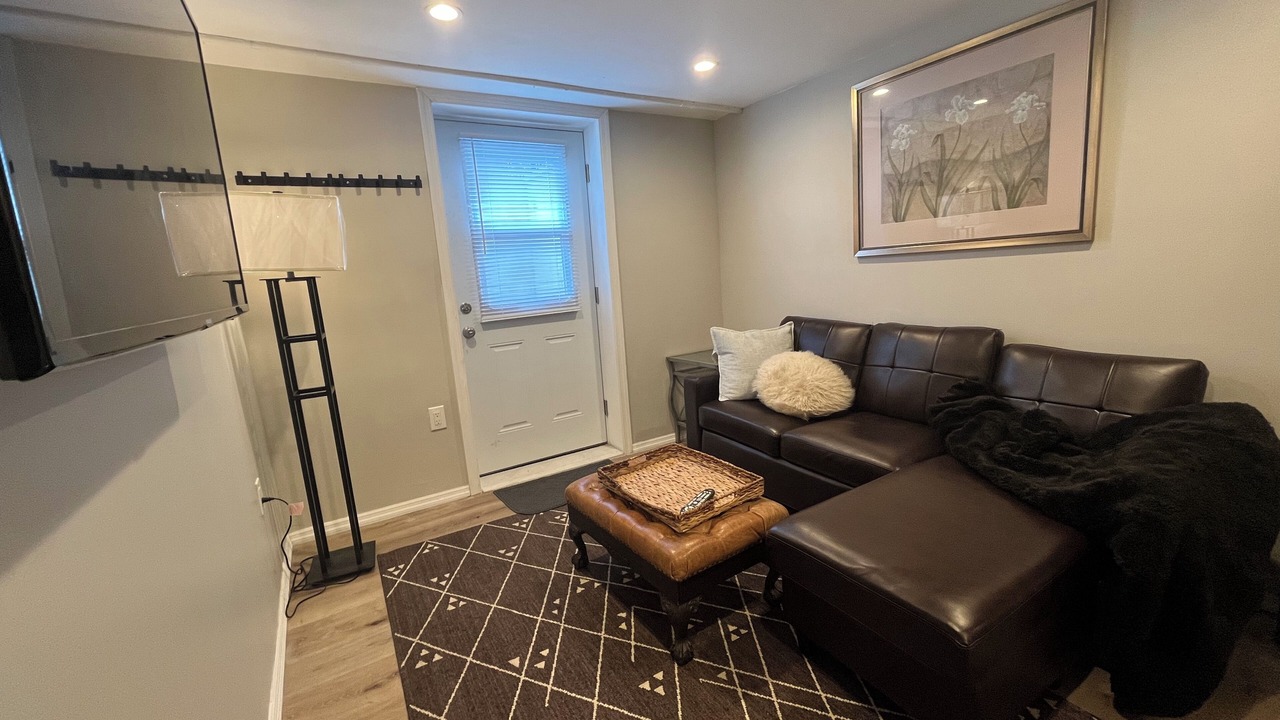 Photo of Livingroom in Lakeview