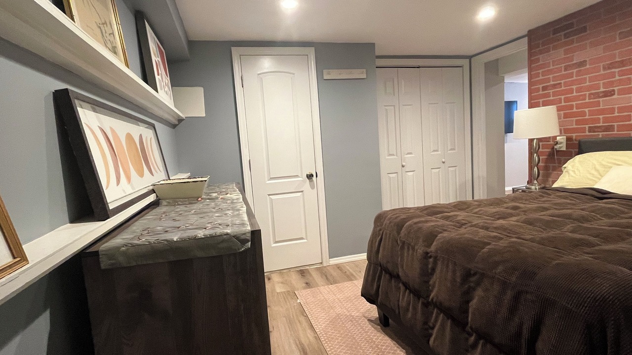 Photo of Bedroom in Lakeview