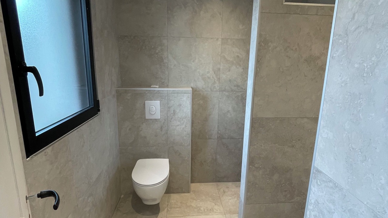 Photo of Bathroom in Saint-Coulomb
