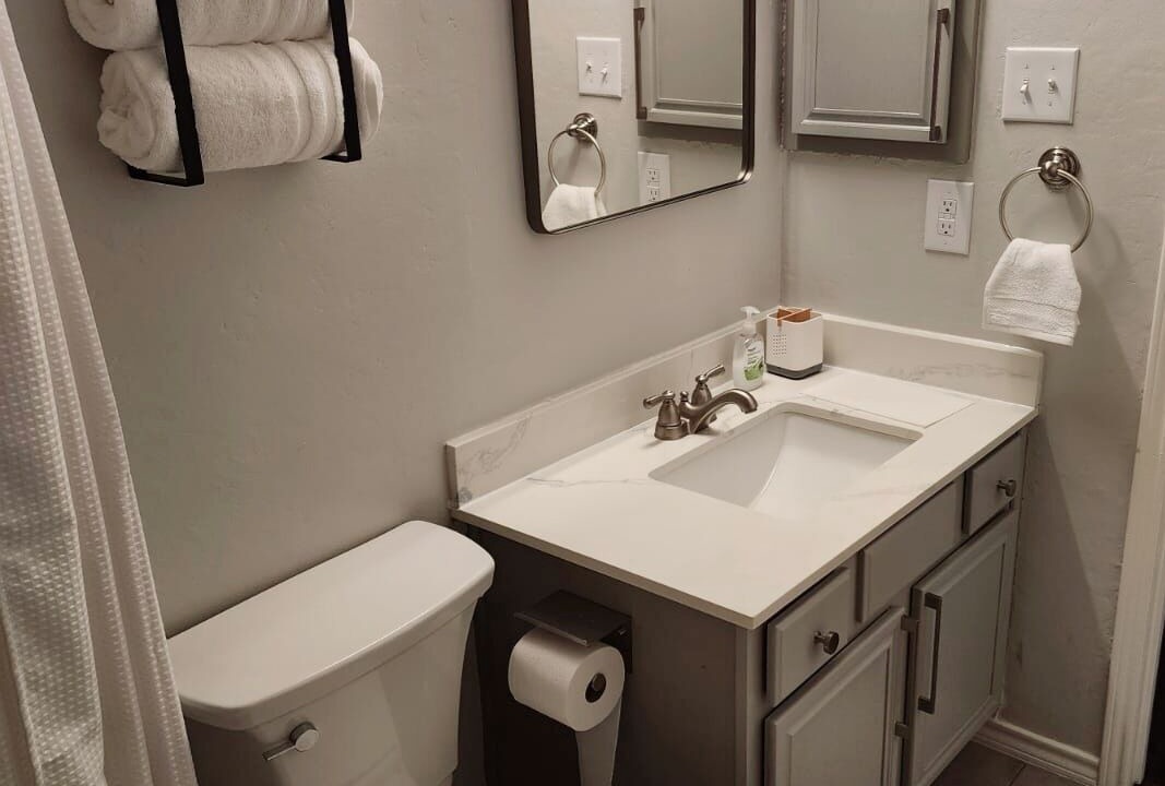 Photo of Bathroom in Elmo