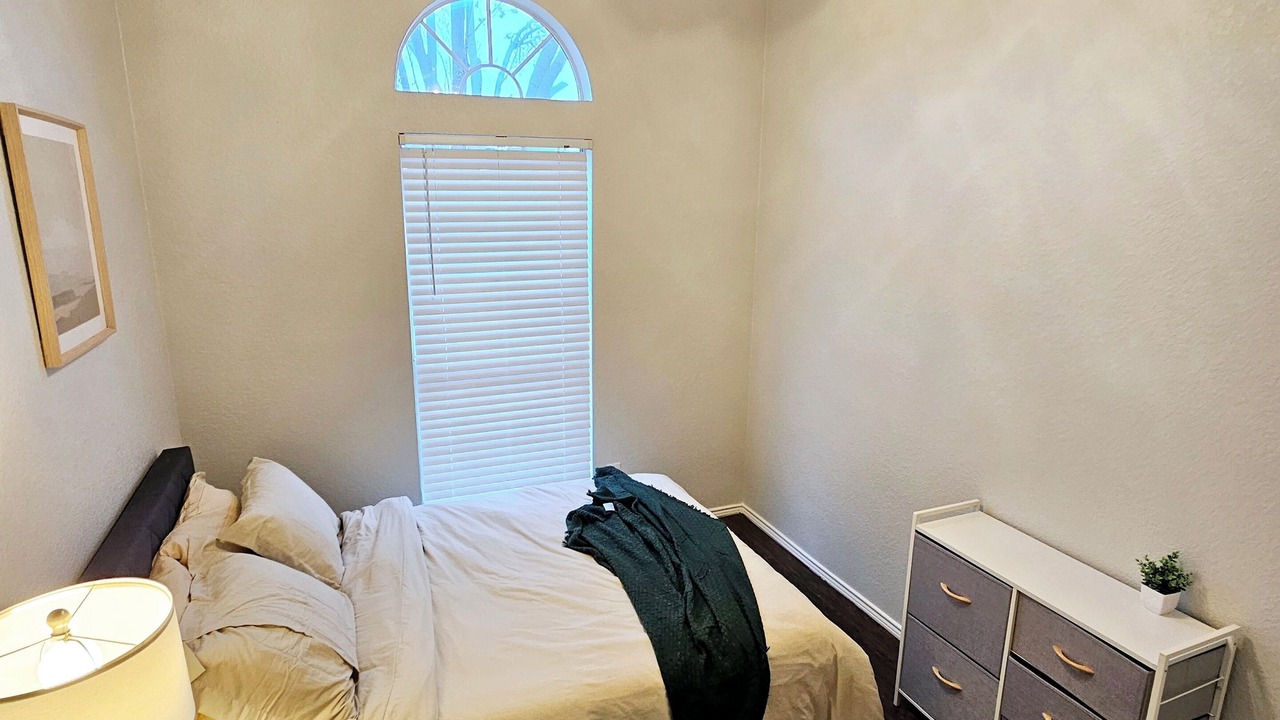 Photo of Bedroom in Elmo