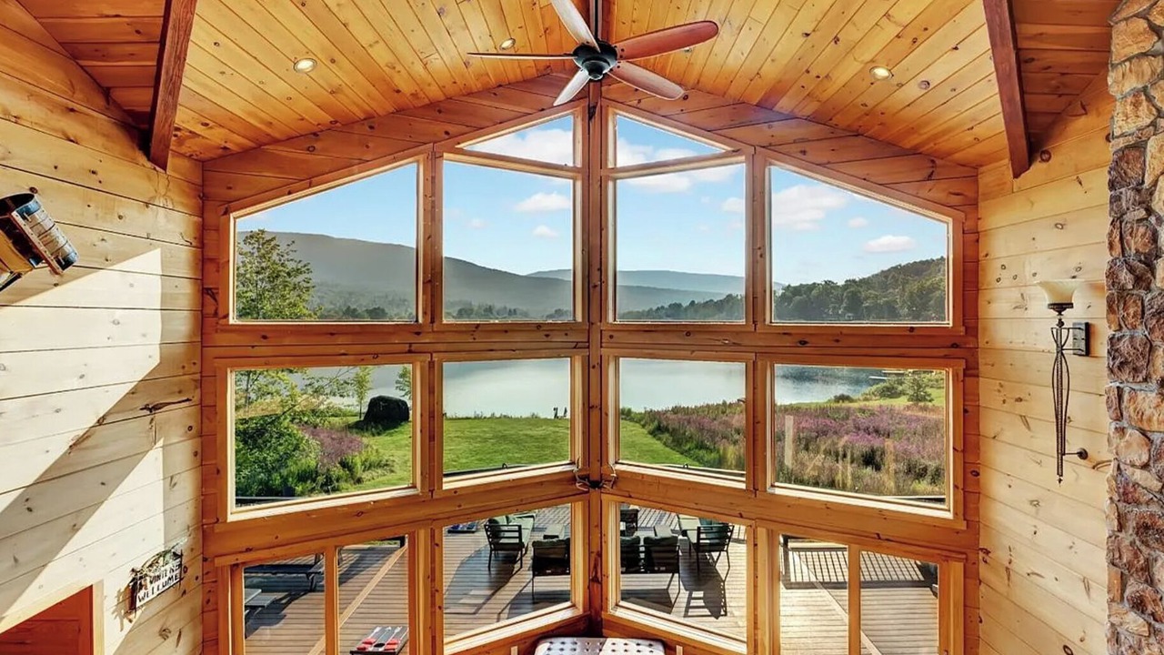 Photo of Others in Hunter