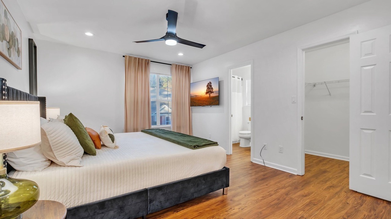 Photo of Bedroom in Tallahassee