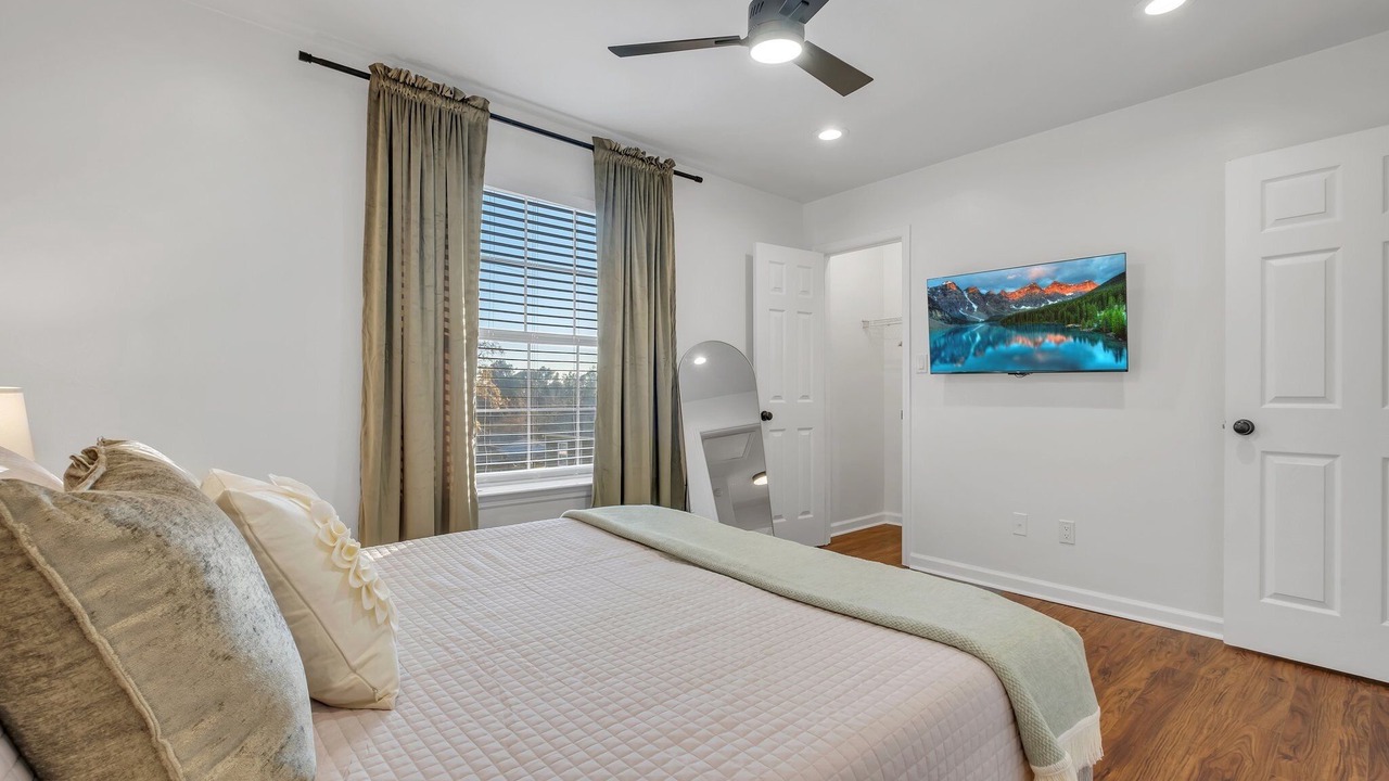 Photo of Bedroom in Tallahassee