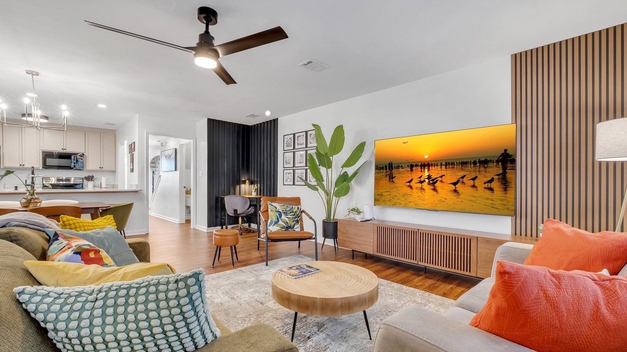 Photo of Livingroom in Tallahassee