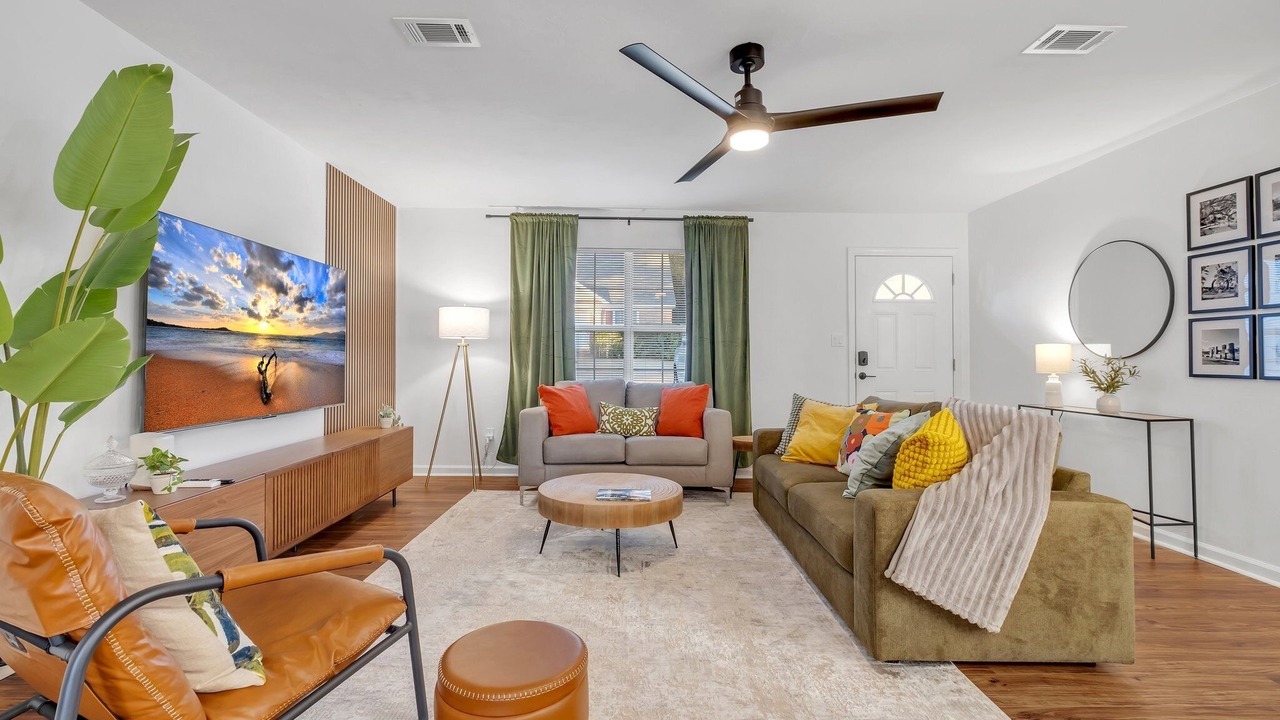 Photo of Livingroom in Tallahassee