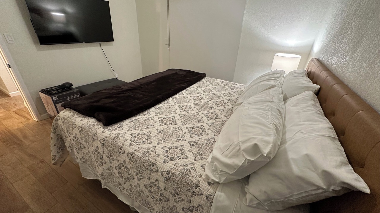 Photo of Bedroom in Biggs Field