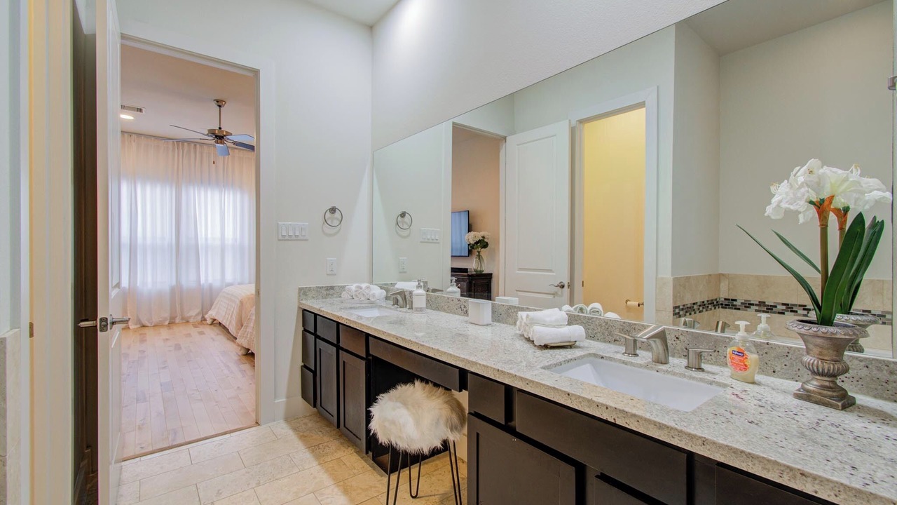 Photo of Bathroom in East Downtown Houston
