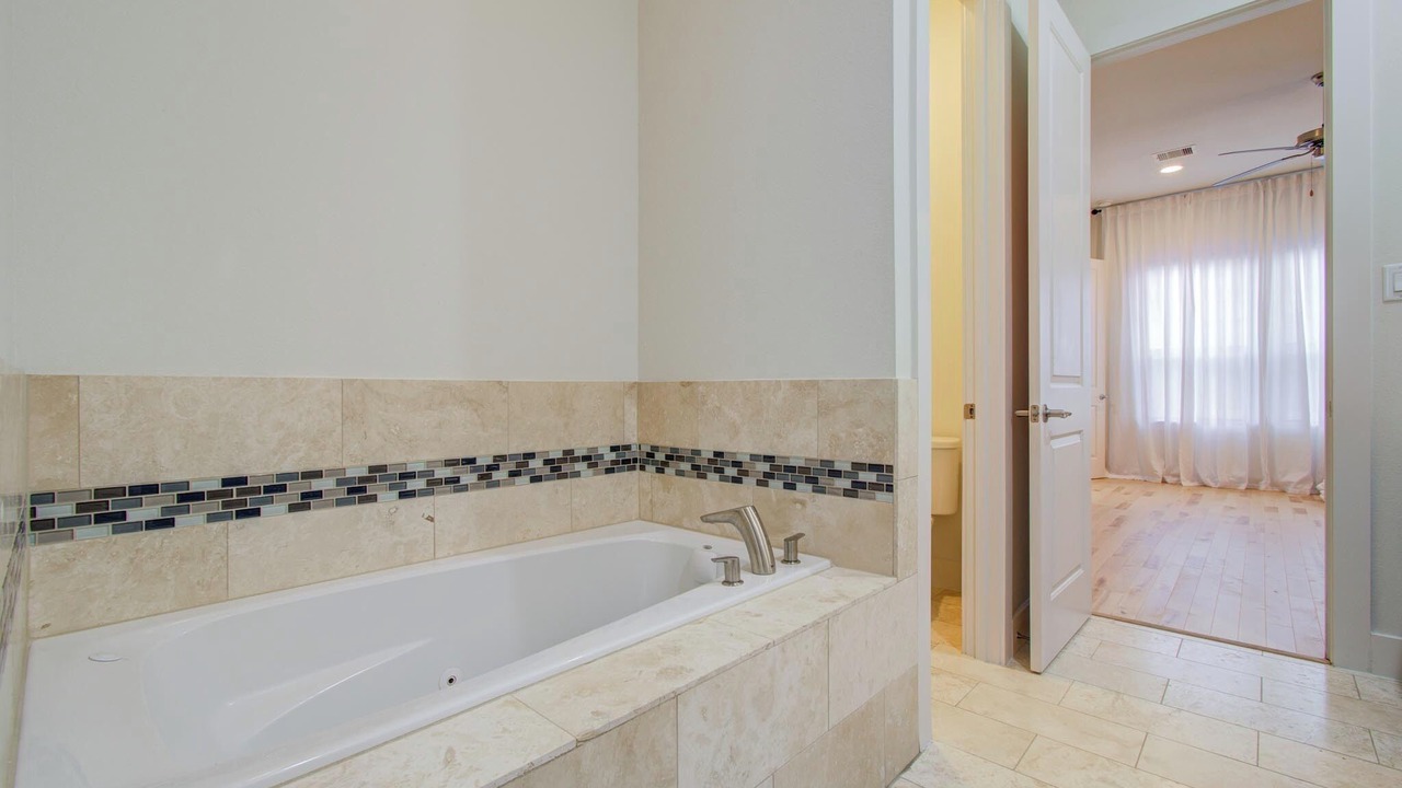 Photo of Bathroom in East Downtown Houston