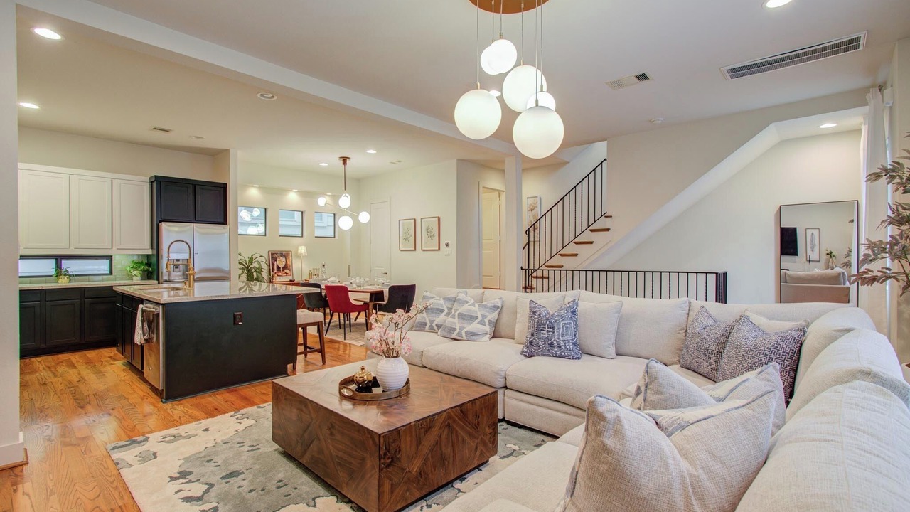 Photo of Livingroom in East Downtown Houston