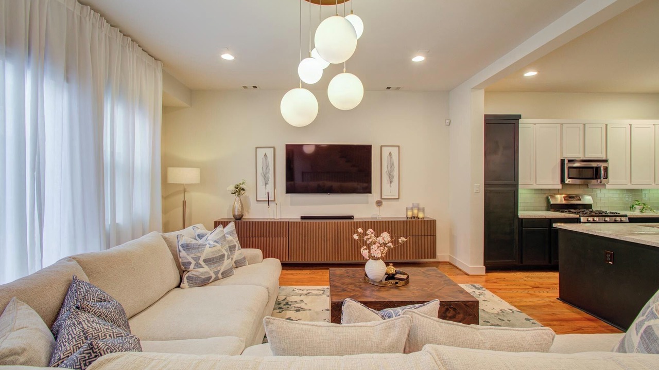 Photo of Livingroom in East Downtown Houston