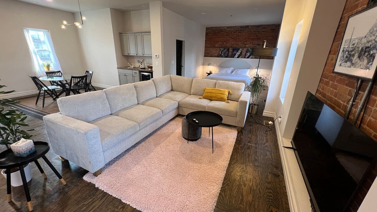 Photo of Livingroom in Midtown