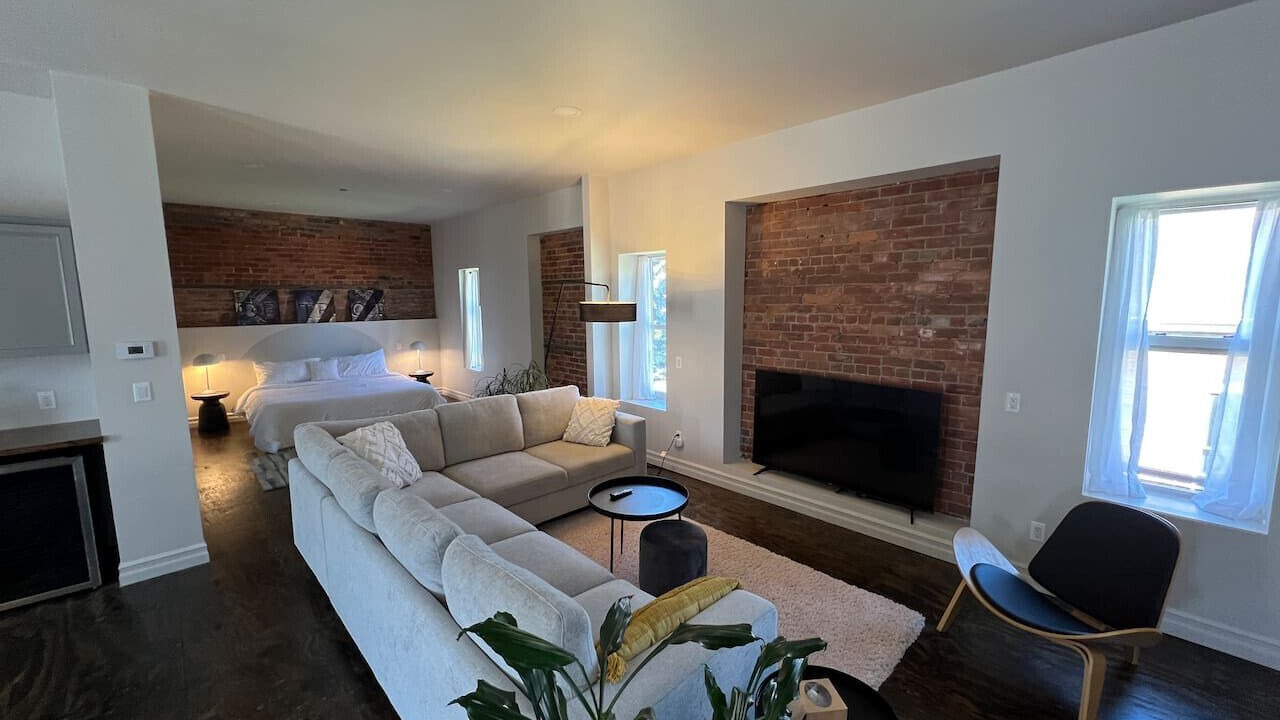 Photo of Livingroom in Midtown