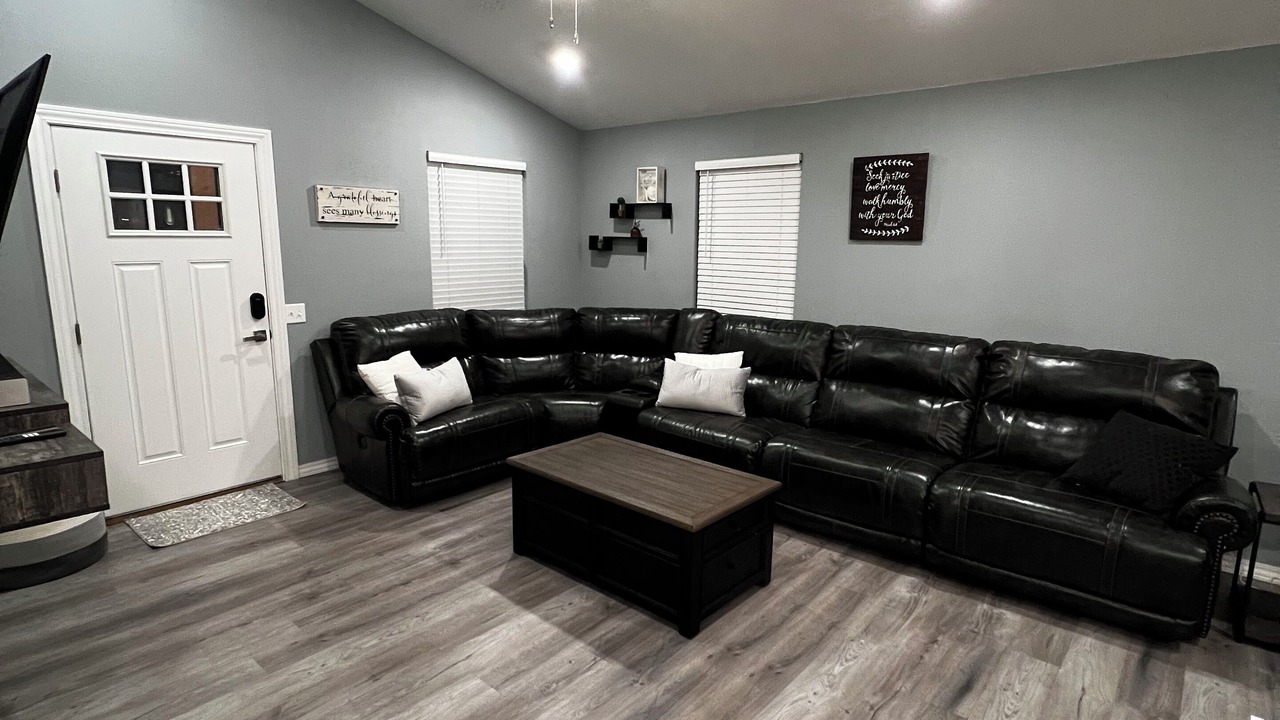Photo of Livingroom in Joplin