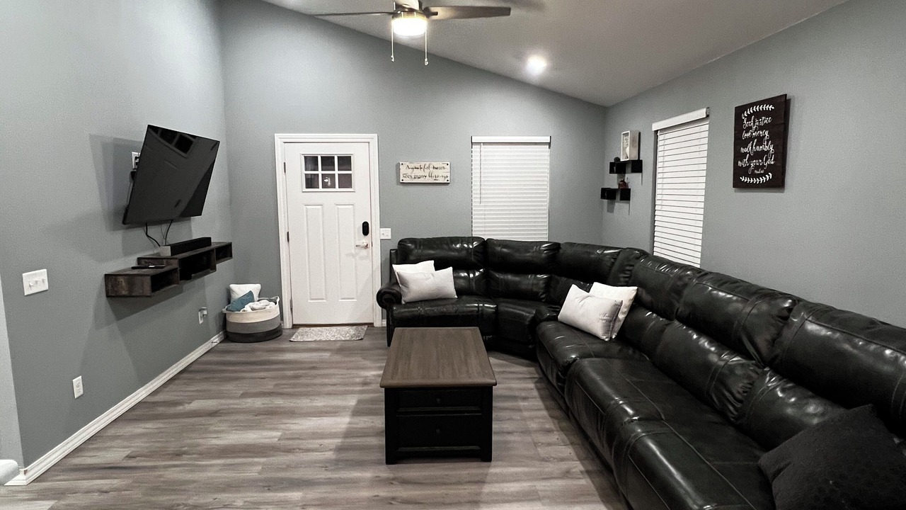 Photo of Livingroom in Joplin