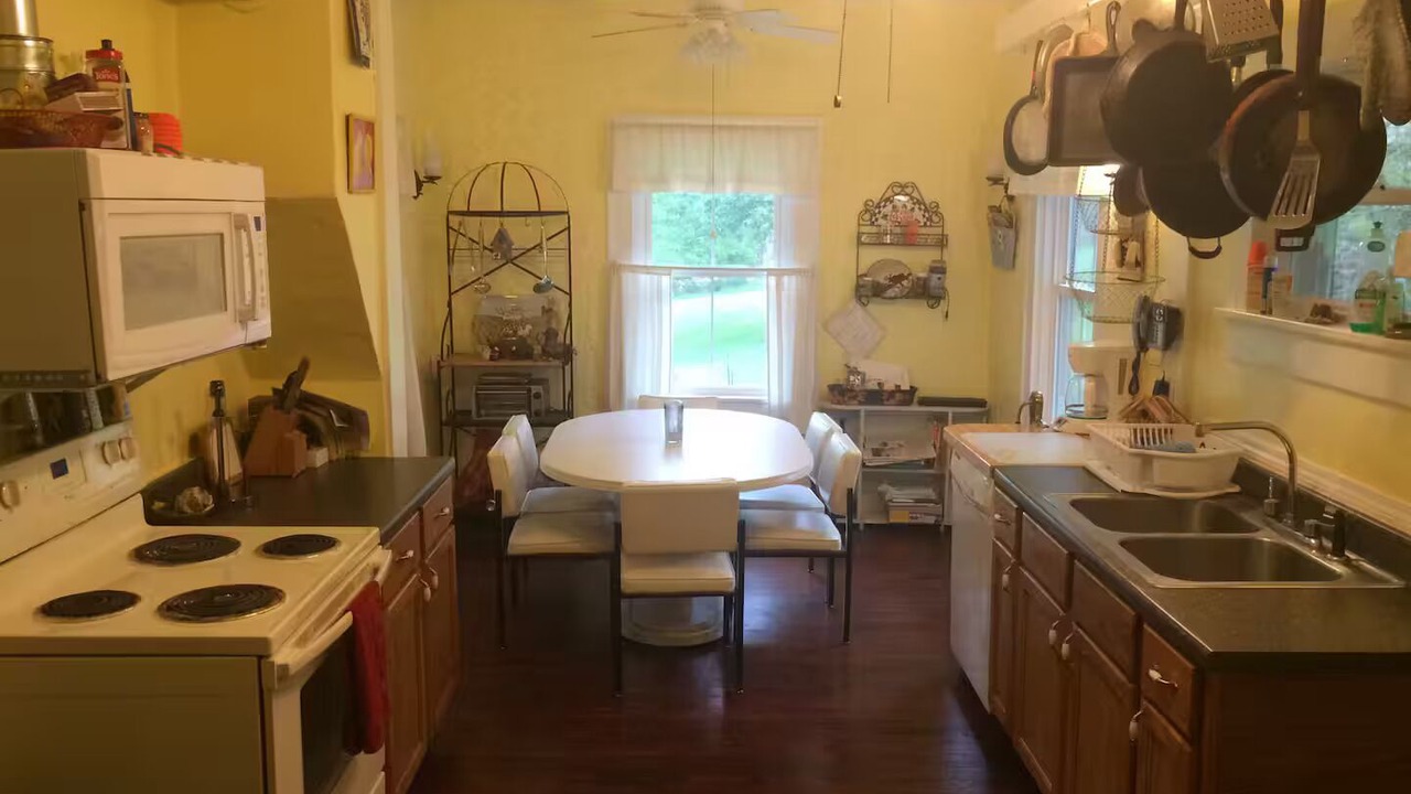 Photo of Kitchen in Steelville