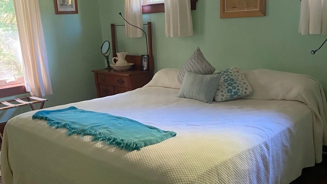 Photo of Bedroom in Steelville