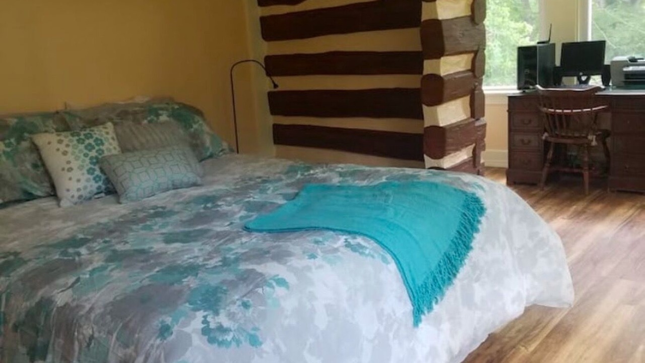 Photo of Bedroom in Steelville