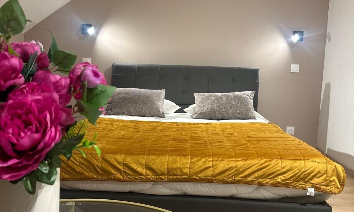 Photo of Bedroom in Givet