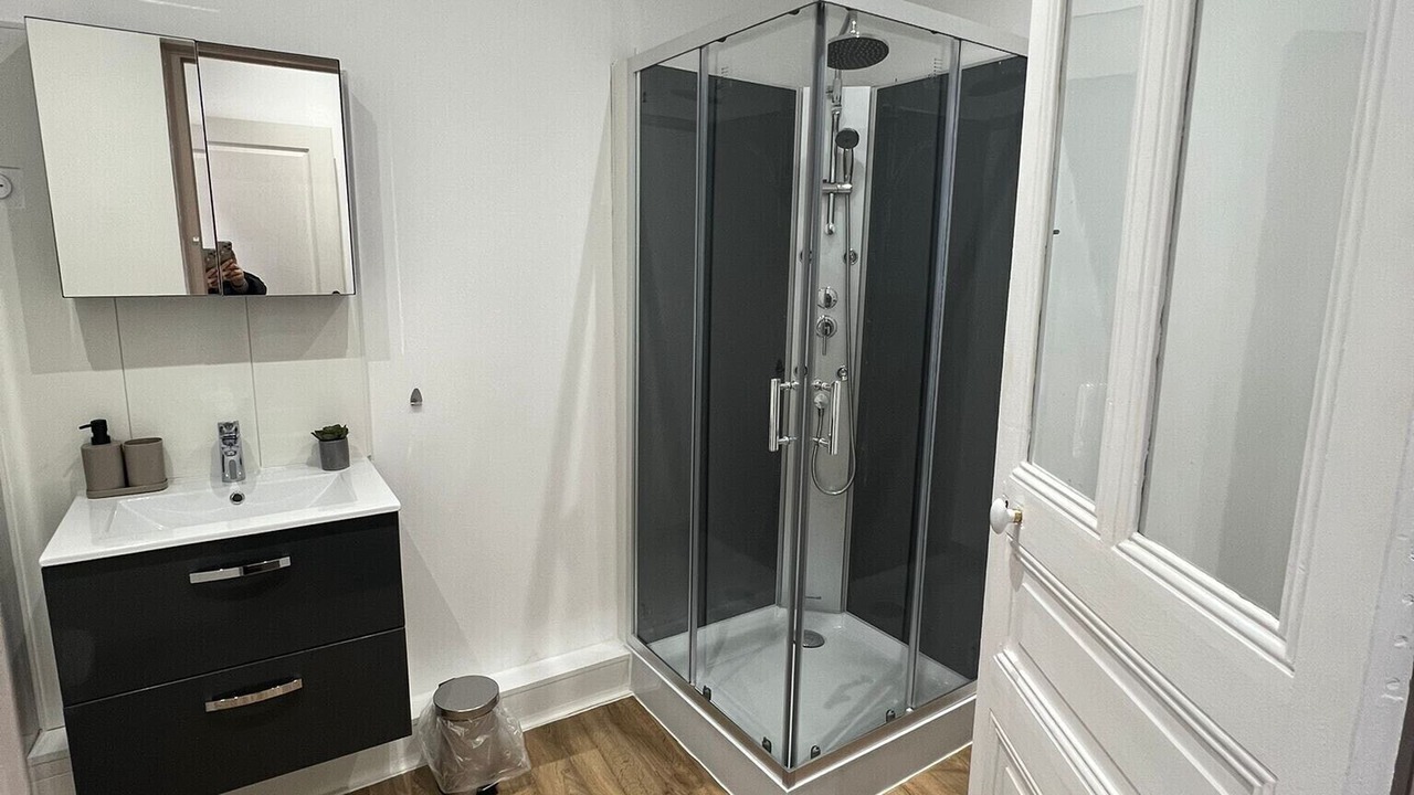 Photo of Bathroom in Givet