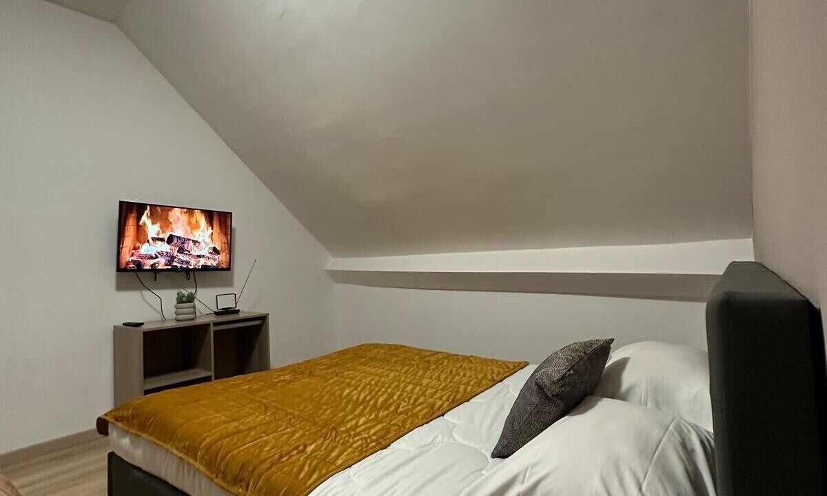 Photo of Bedroom in Givet