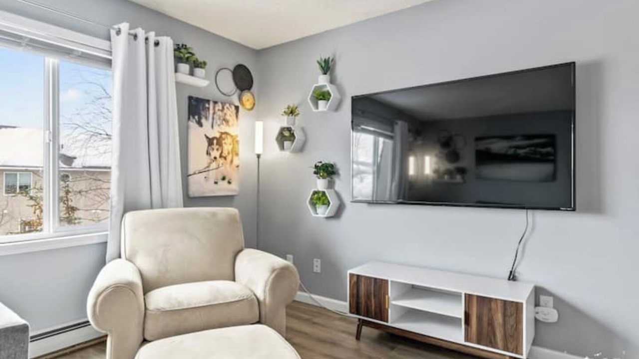 Photo of Livingroom in Fairview