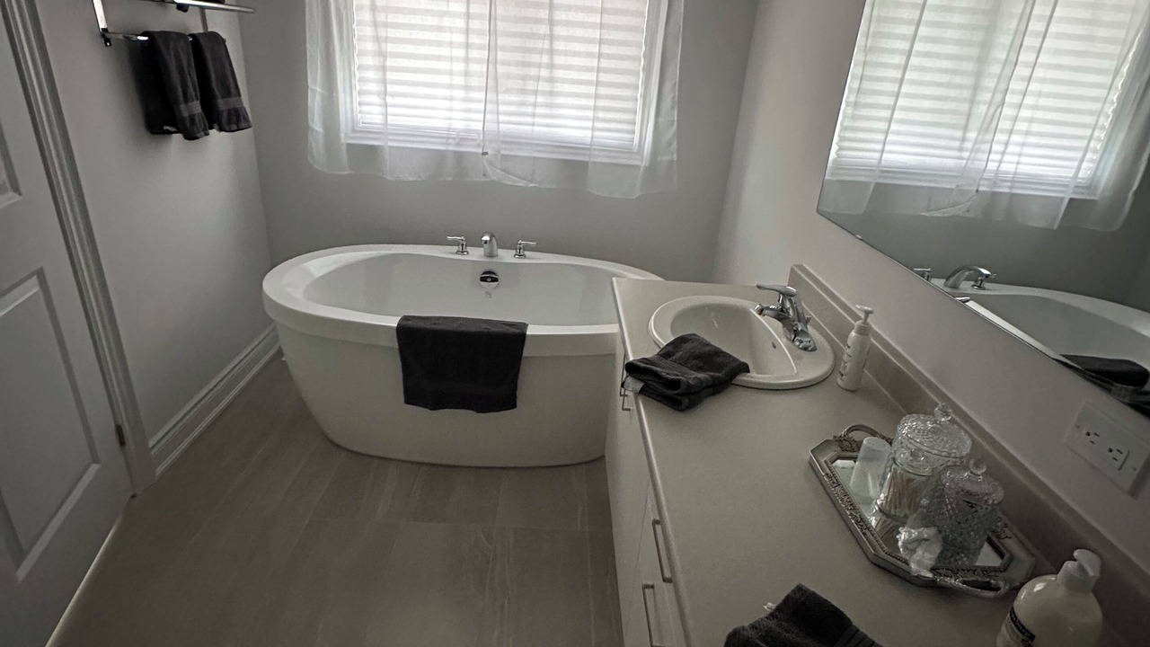 Photo of Bathroom in Wasaga Beach