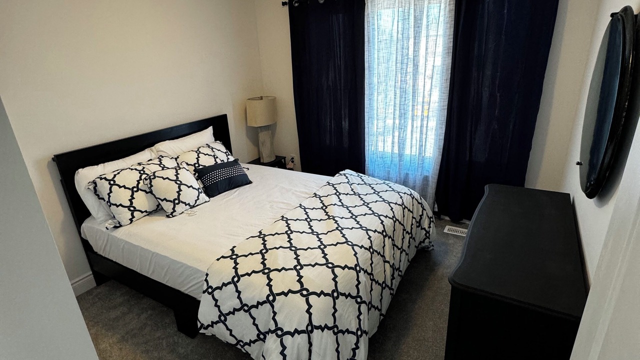 Photo of Bedroom in Wasaga Beach