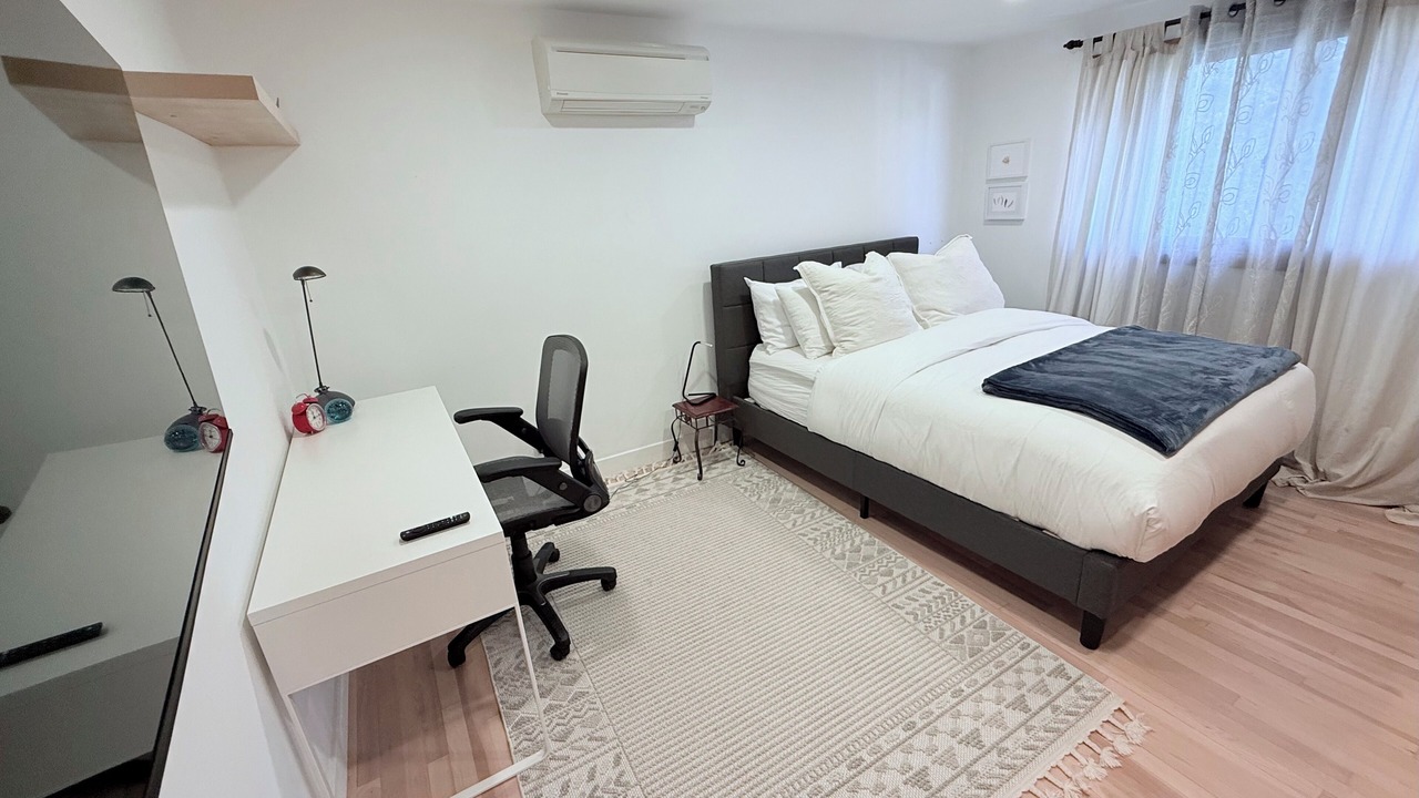 Photo of Bedroom in Agoura Hills