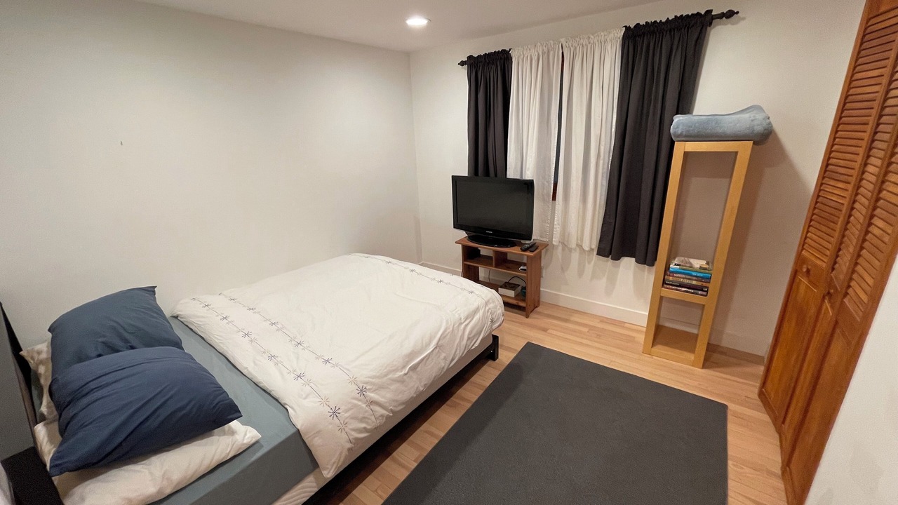 Photo of Bedroom in Agoura Hills