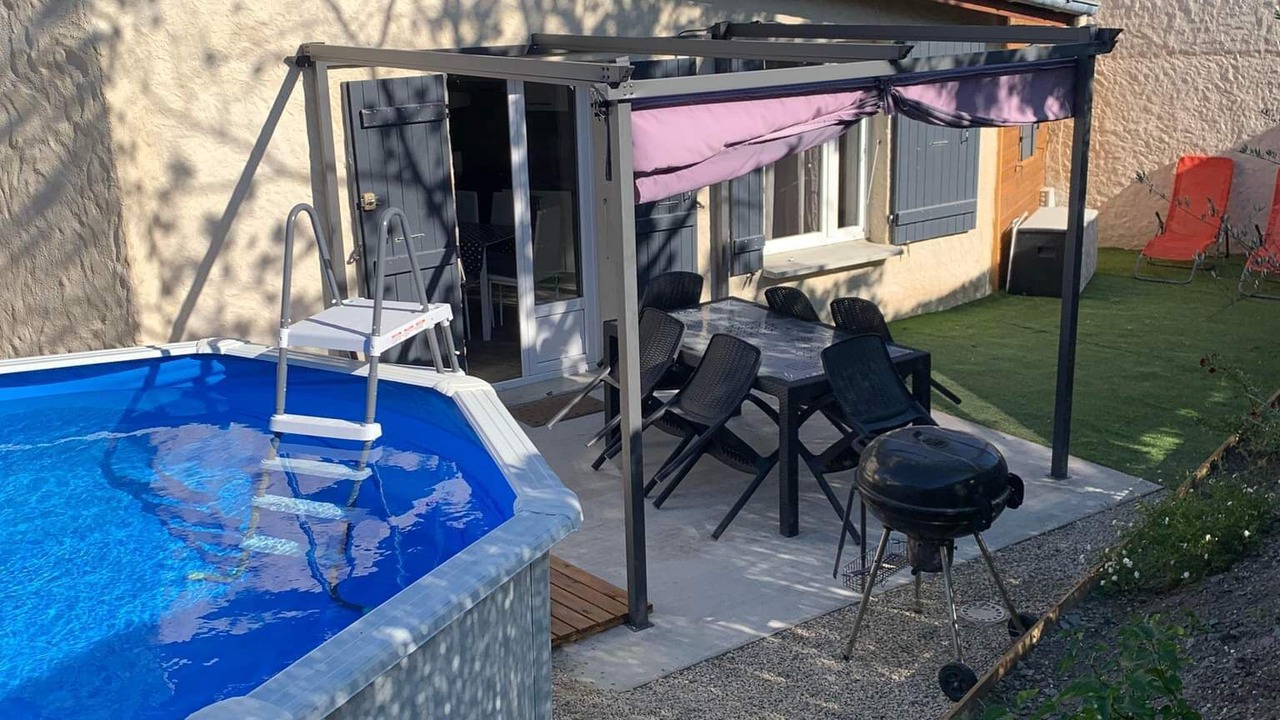 Photo of Patio Balcony in Saint-Julien-en-Saint-Alban