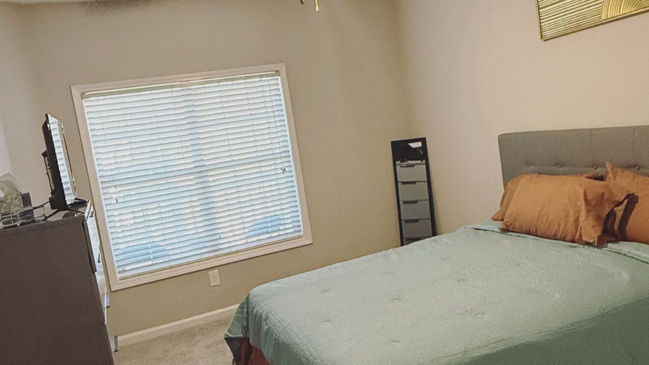 Photo of Bedroom in Sandy Springs