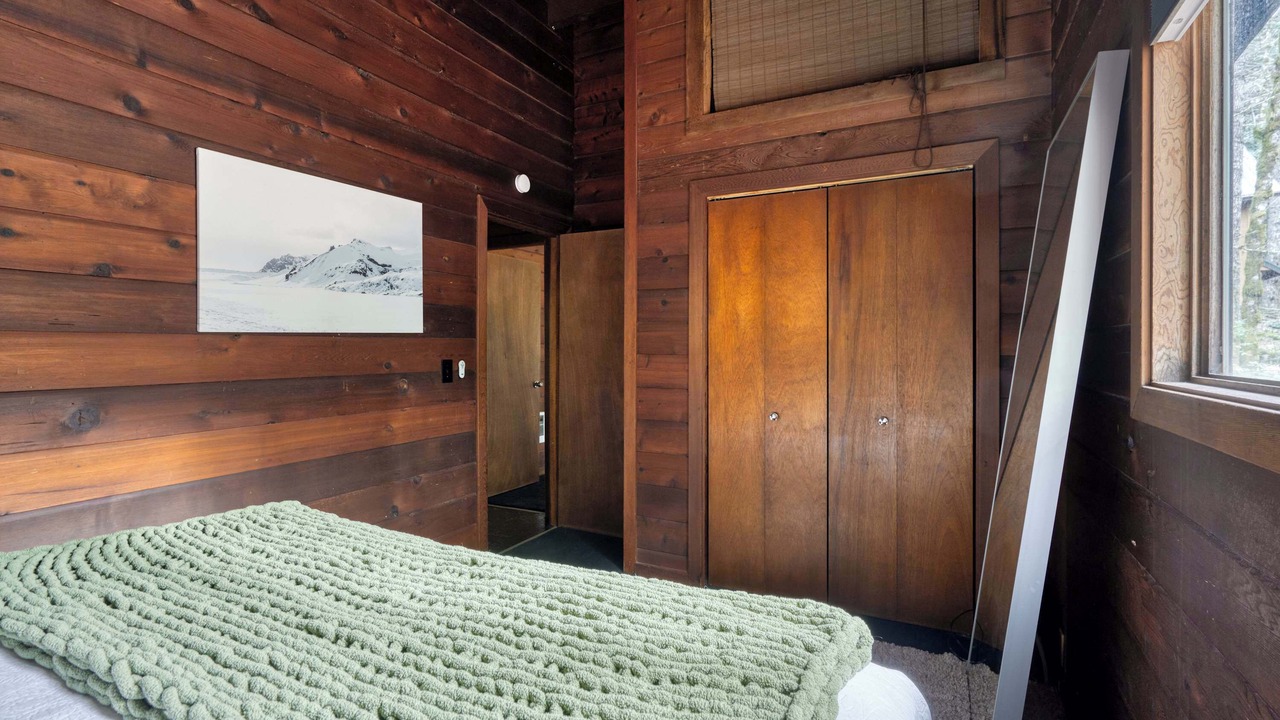 Photo of Bedroom in Rhododendron