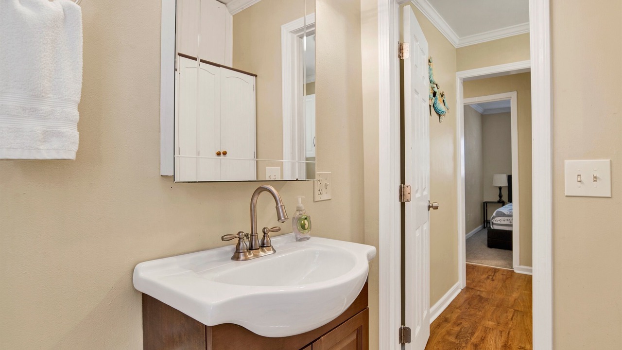 Photo of Bathroom in Ensley