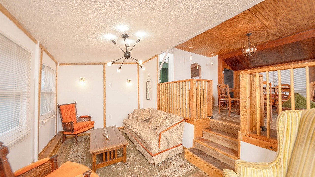 Photo of Livingroom in New Providence