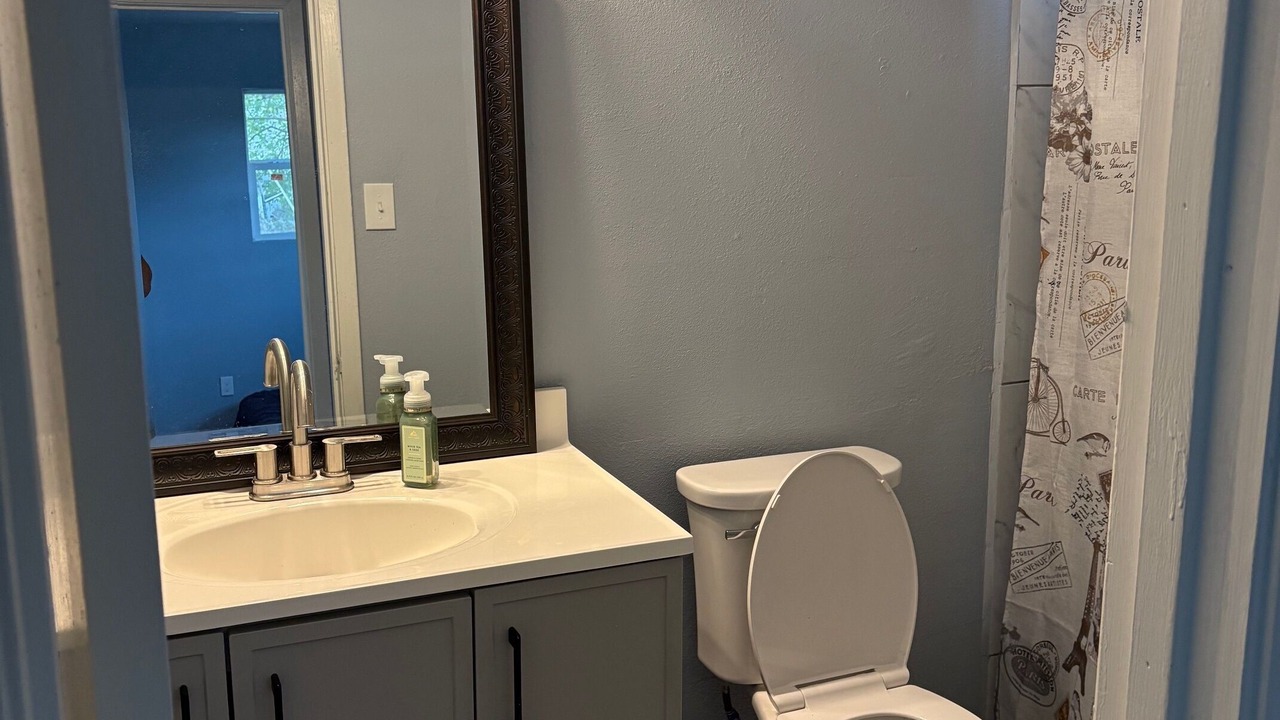 Photo of Bathroom in San Ygnacio