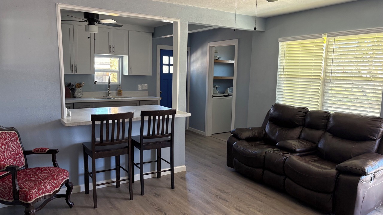 Photo of Livingroom in San Ygnacio