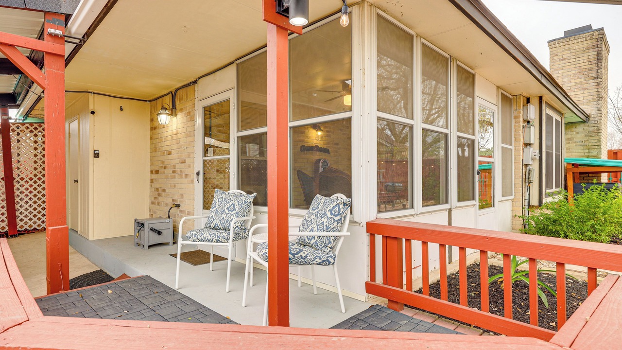 Photo of Patio Balcony in Universal City