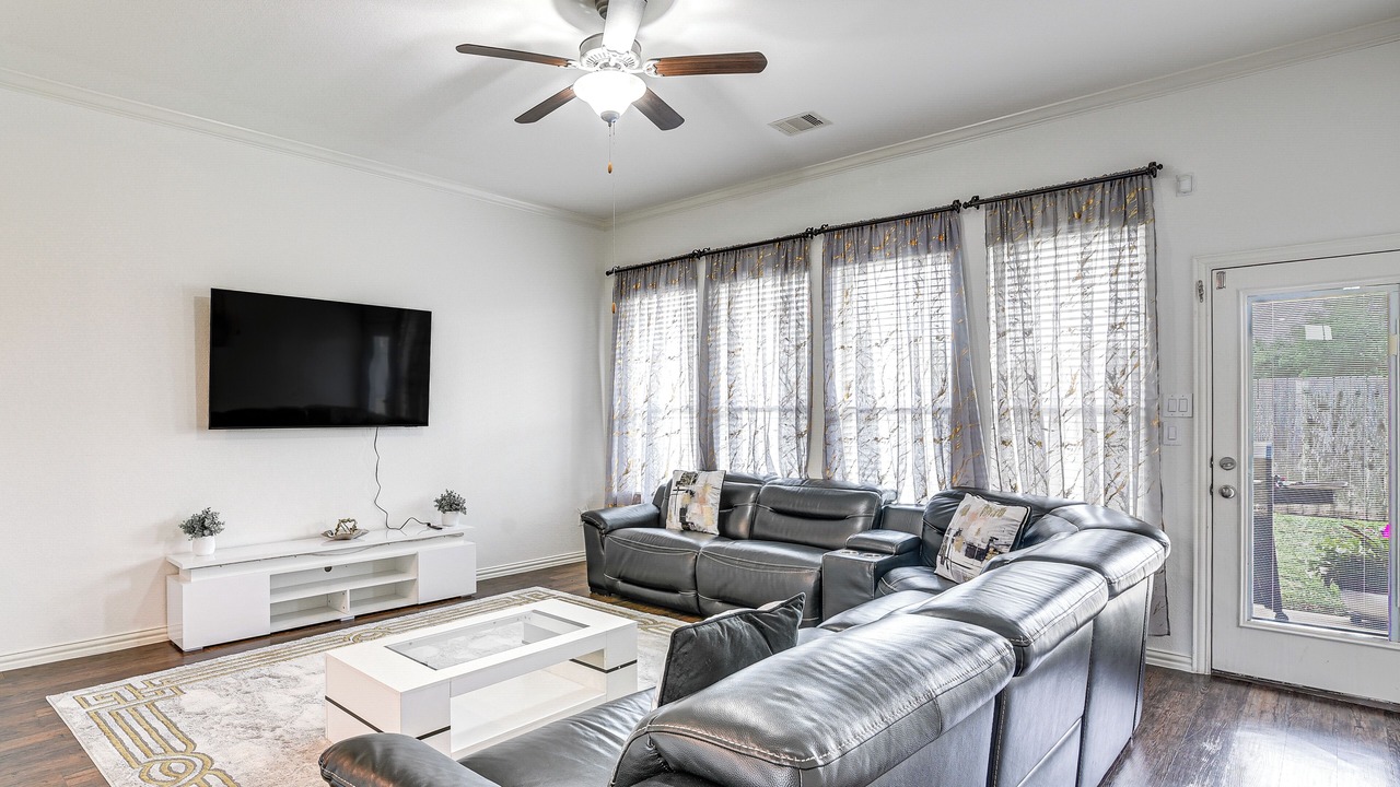 Photo of Bedroom in Baytown