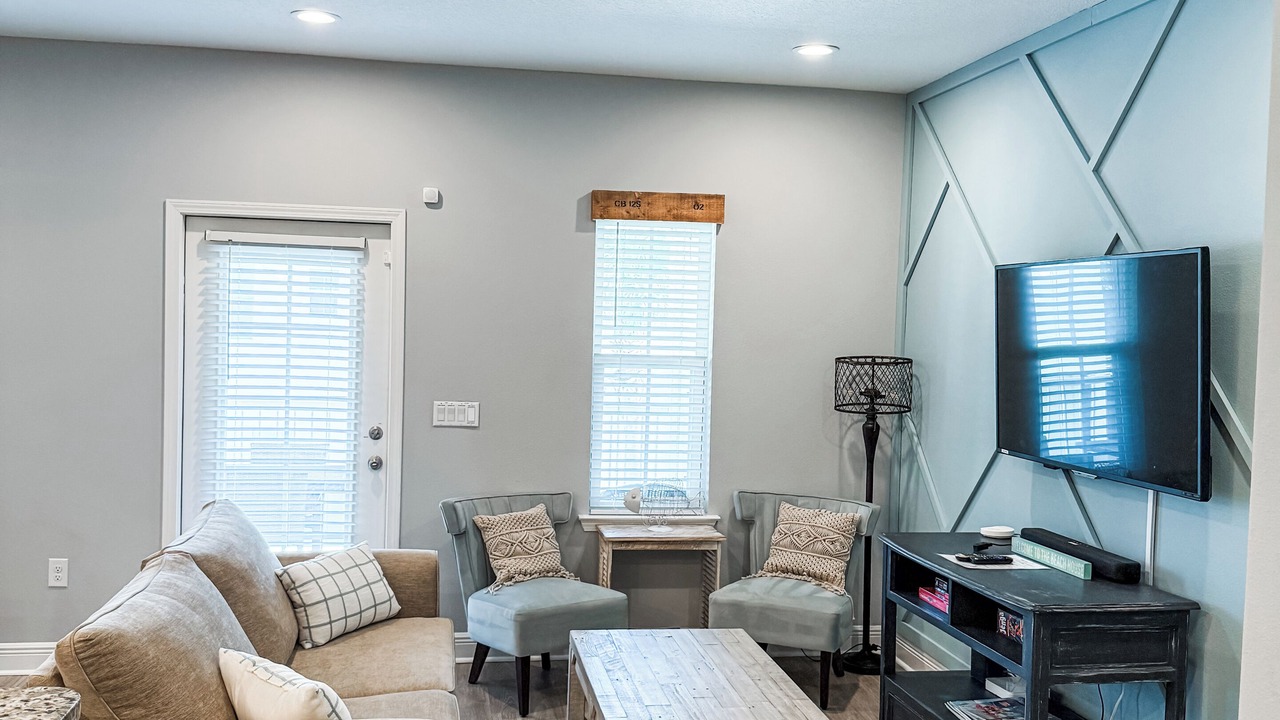 Photo of Livingroom in Clipper Cove