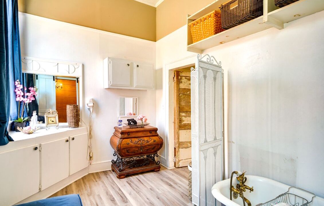 Photo of Bathroom in Opelousas