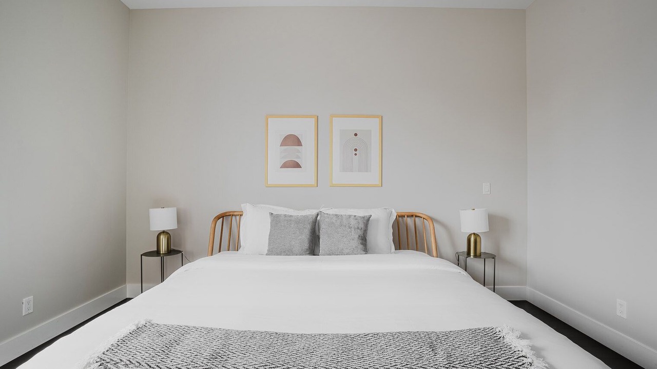 Photo of Bedroom in Downtown Burlingame